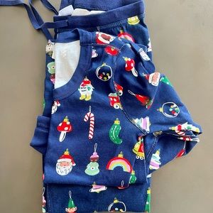 Hanna Andersson Holiday PJ Set (size M)